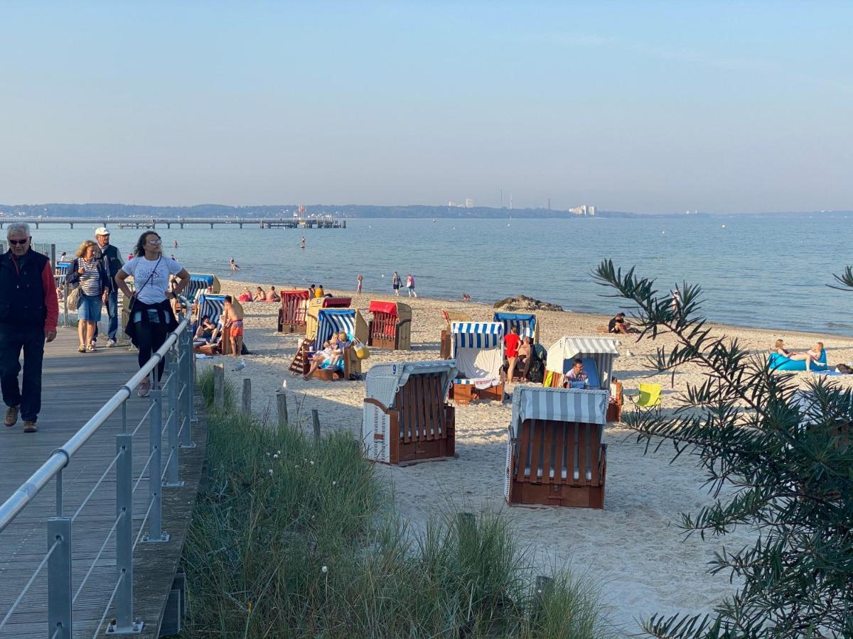 Moderne 3-Zi-Wohnung Mit Meerblick Direkt Am Strand Scharbeutz Buitenkant foto